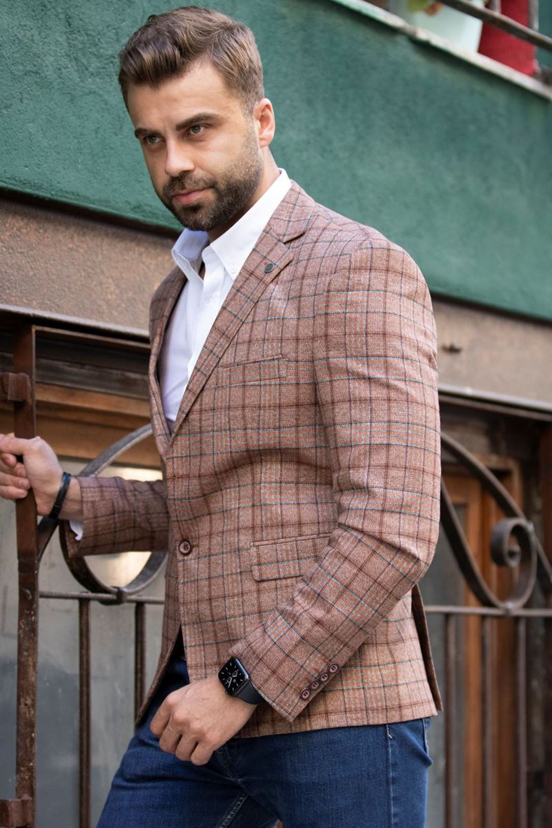 Picture of MILK BROWN STRIPED JACKET