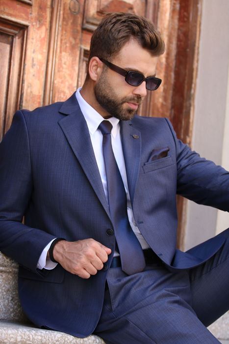 Picture of NAVY BLUE SUIT